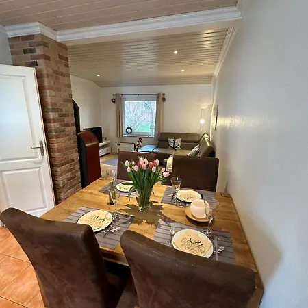 Loennehus Φέμαρν